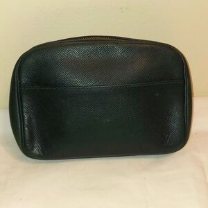 LOUIS VUITTON Trousse toilette Pouch Bag Taiga Leather Green